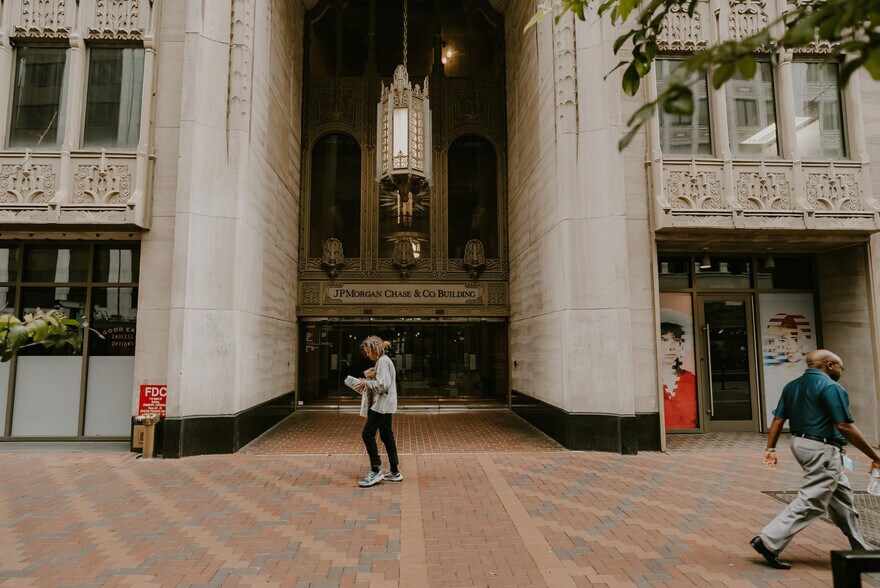 More Photos Of 712 Main St, Houston Office For Lease