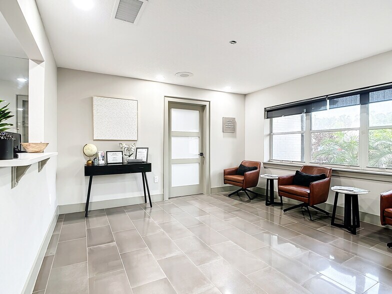 More Photos Of 285 S Central Ave, Umatilla Medical For Sale