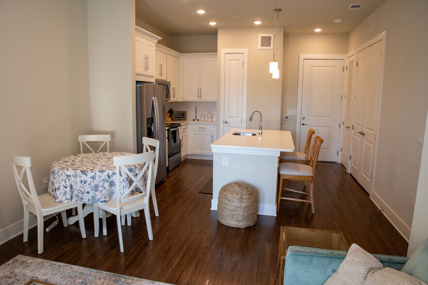 More Photos Of 2200 Carl D Silver Pky, Fredericksburg Apartments For Lease