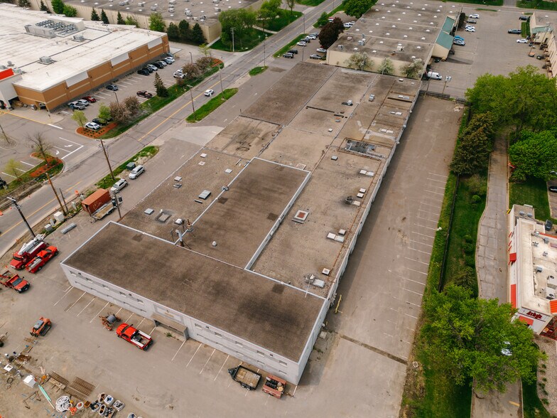 More Photos Of 3737 N Lexington Ave, Arden Hills Industrial For Sale