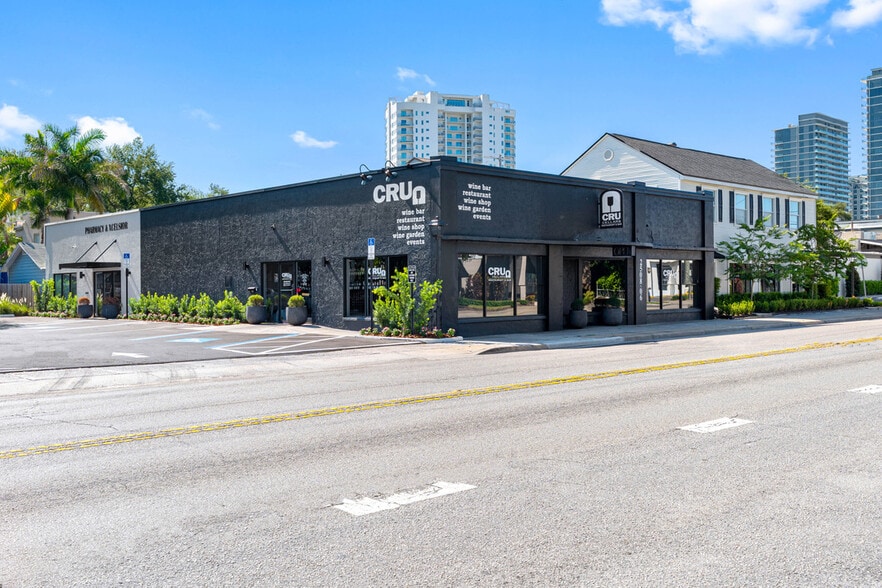 Primary Photo Of 2506 S Macdill Ave, Tampa Storefront For Lease