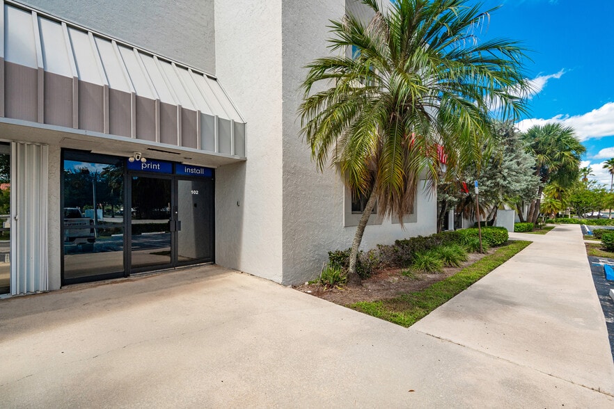 More Photos Of 3650 Coral Ridge Dr, Coral Springs Light Manufacturing For Sale