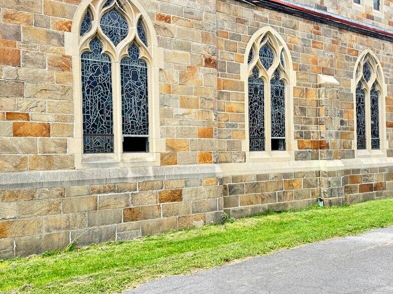 More Photos Of 523 W Onondaga St, Syracuse Religious Facility For Sale