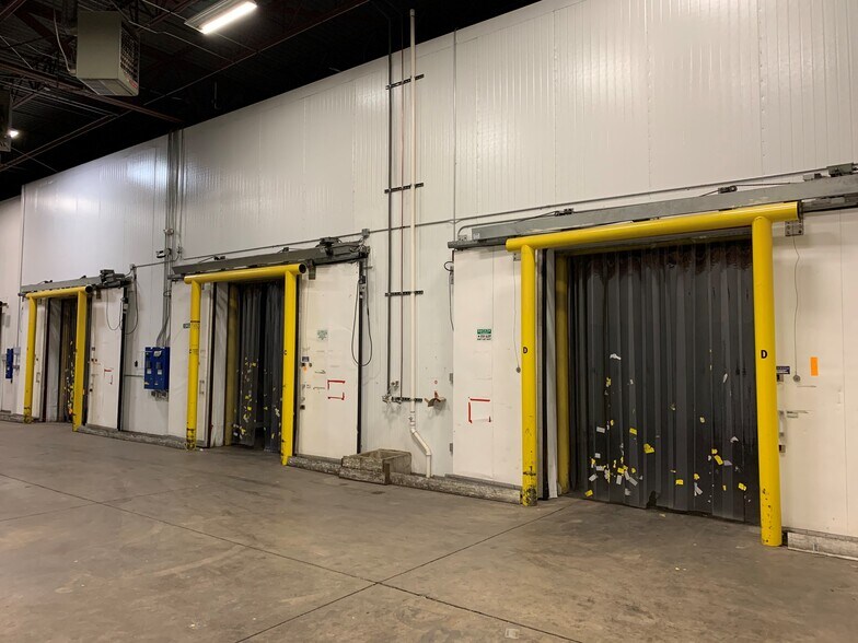 More Photos Of 6400 Broadway, Denver Warehouse For Lease