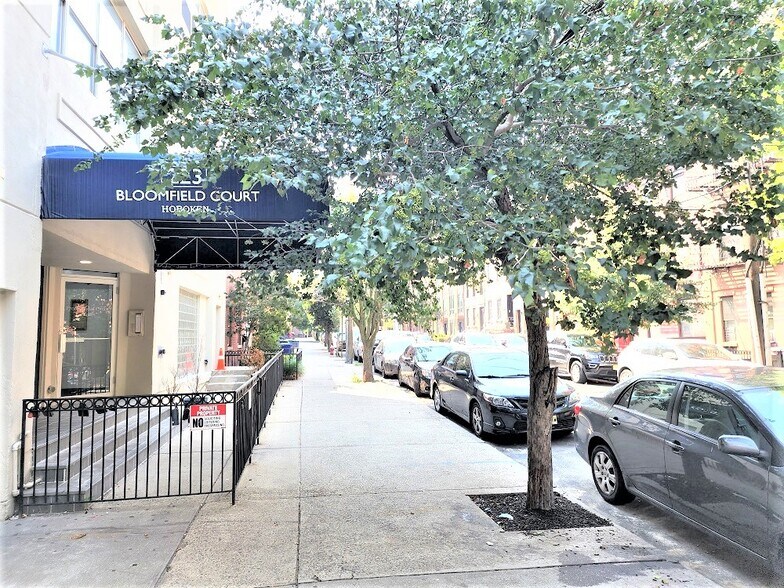 More Photos Of 223 Bloomfield St, Hoboken Office For Lease