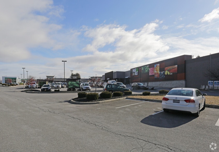Primary Photo Of 2080 Western Ave, Guilderland General Retail For Lease
