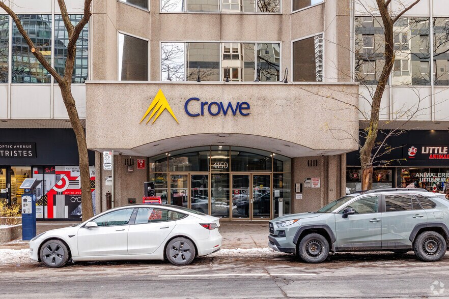 More Photos Of 4150 Rue Sainte-Catherine O, Westmount Office For Lease