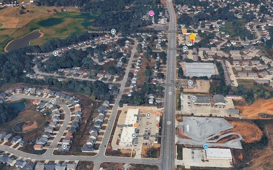 More Photos Of 917-919 Tiny Town Rd, Clarksville Freestanding For Lease