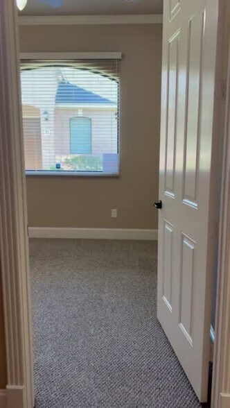 More Photos Of 1828 Snake River Rd, Katy Medical For Lease