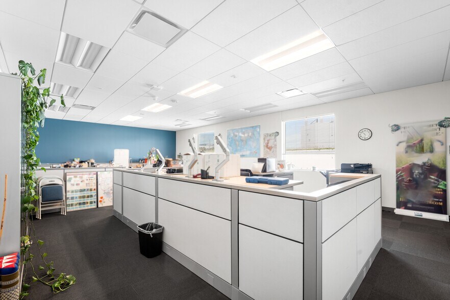 More Photos Of 560 Eccles Ave, South San Francisco Research And Development For Sale