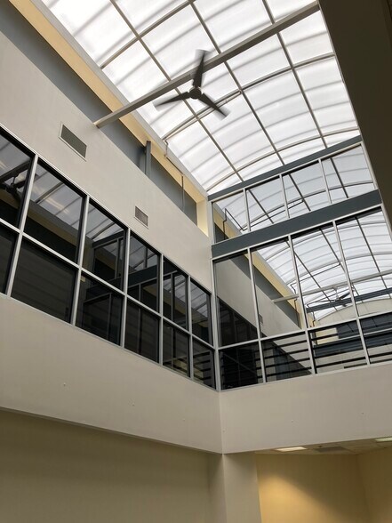 More Photos Of 258 Corporate Dr, Madison Office For Lease