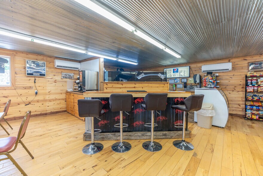 More Photos Of 5412 AR-56, Violet Hill Service Station For Sale