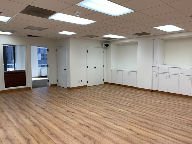 More Photos Of 1819 L St NW, Washington Loft Creative Space For Lease