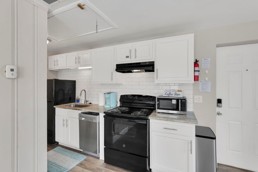 More Photos Of 27 W 8th Ave, Columbus Apartments For Sale