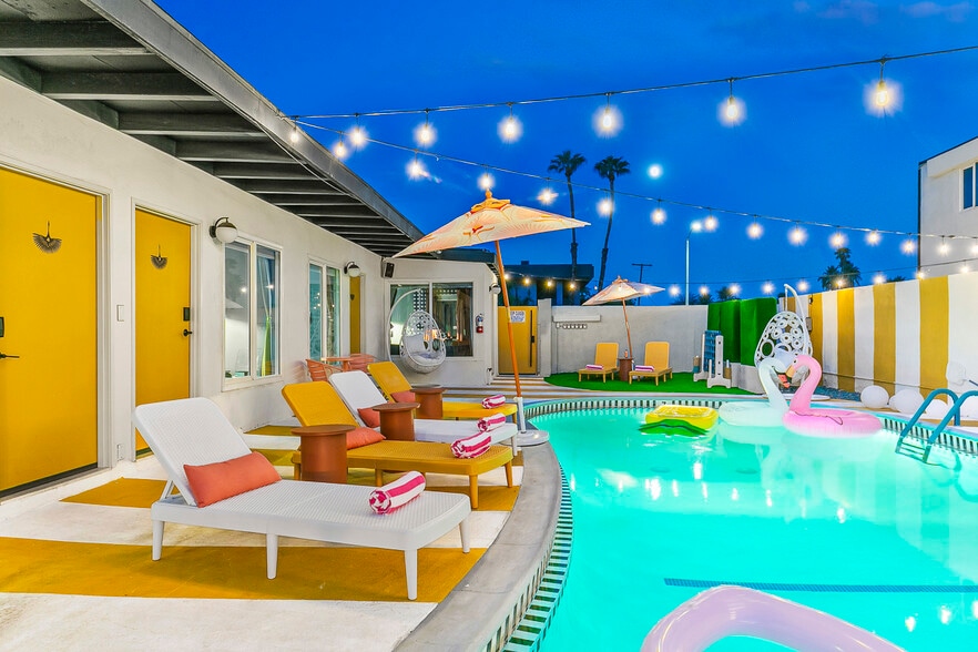 More Photos Of 1339 N Indian Canyon Dr, Palm Springs Hotel For Sale