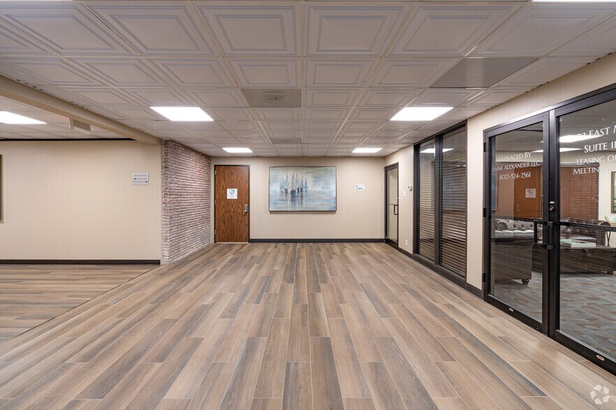 More Photos Of 303 E Main St, League City Office For Lease