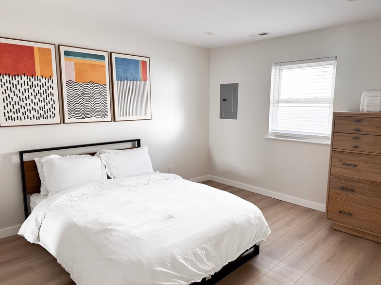 More Photos Of 2708 Reef Ct, Virginia Beach Apartments For Sale