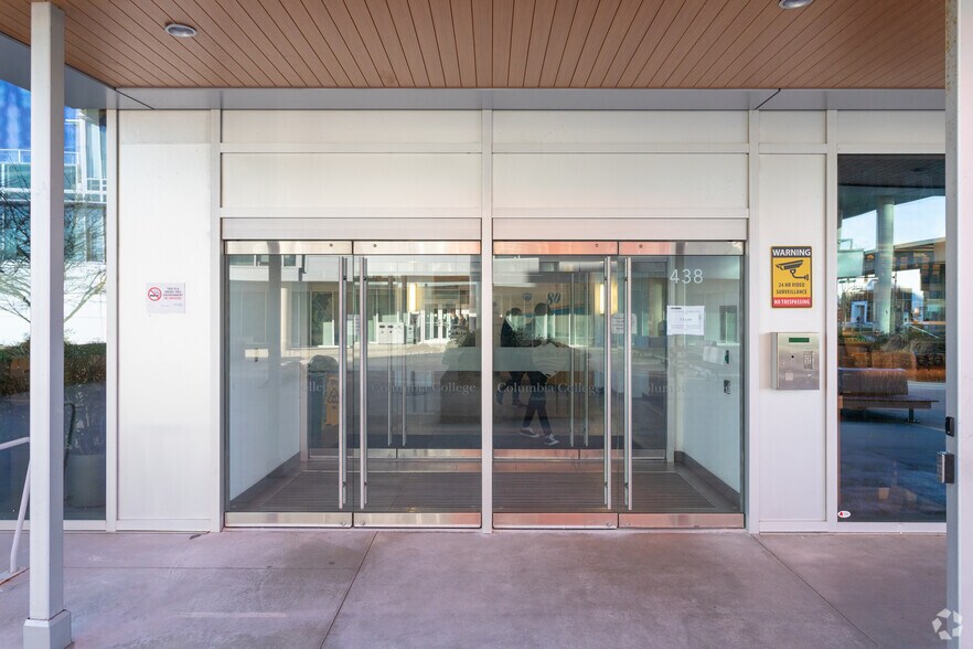 More Photos Of 438 Terminal Av, Vancouver Office For Lease