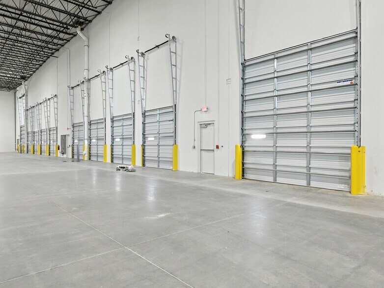 More Photos Of 500 Gerault Rd, Flower Mound Warehouse For Sale