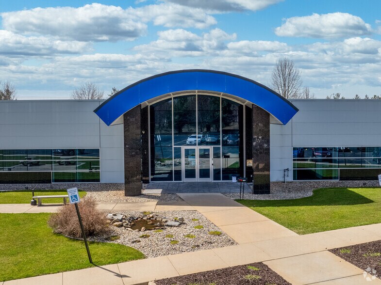 More Photos Of 4664 Campus Dr, Kalamazoo Office For Lease