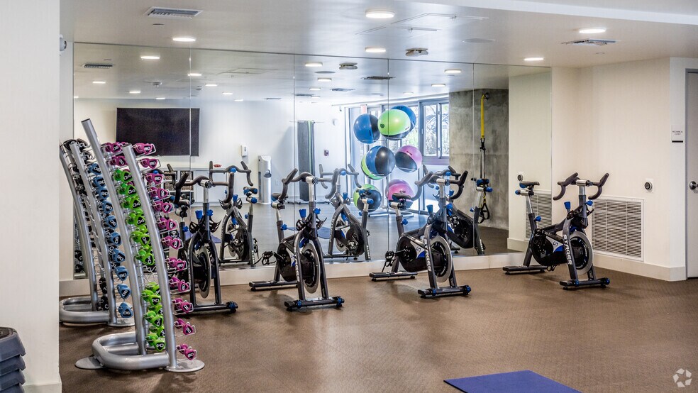 More Photos Of 1120 W 6th St, Los Angeles Apartments For Lease