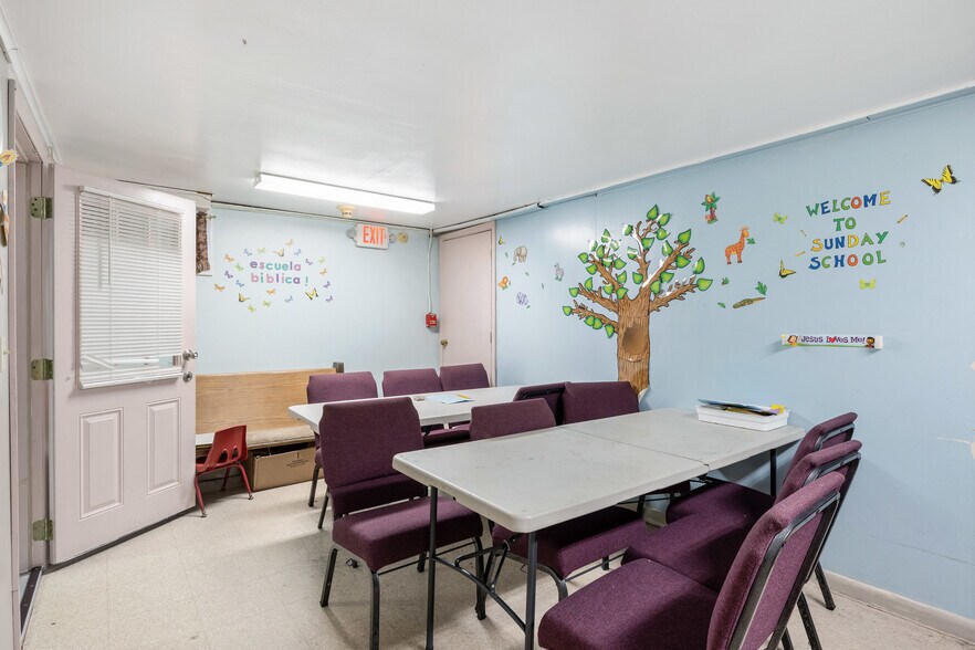 More Photos Of 1 C St, Framingham Religious Facility For Sale