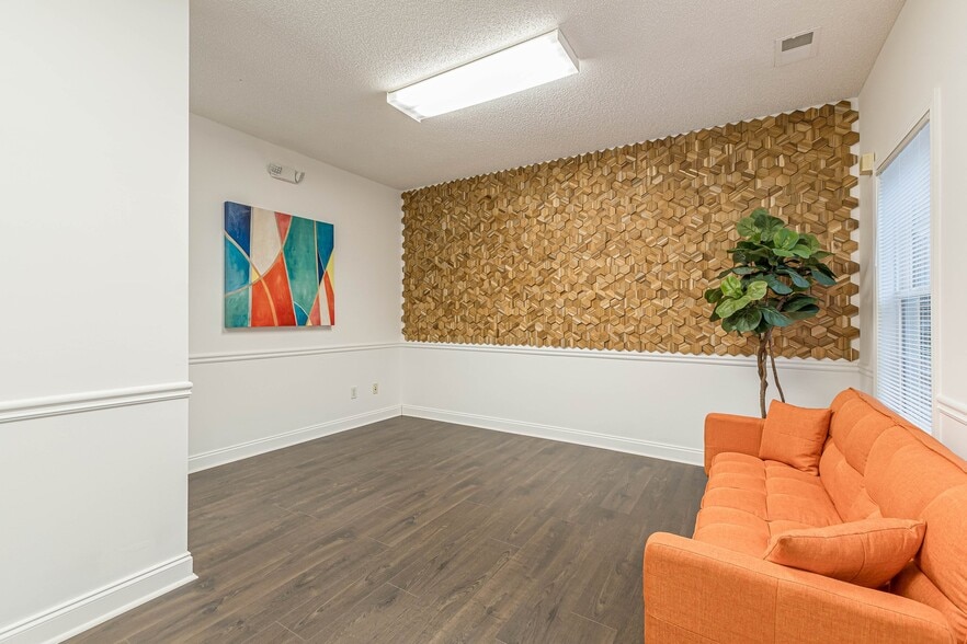 More Photos Of 500 Lanier Ave W, Fayetteville Office For Lease