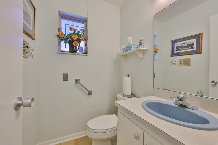 More Photos Of 1033 7th Ave N, Saint Petersburg Medical For Sale