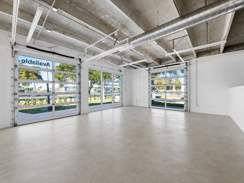 More Photos Of 410-470 NE 1st Ave, Hallandale Restaurant For Lease