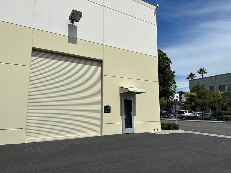 More Photos Of 2458 Alton Pky, Irvine Light Distribution For Lease