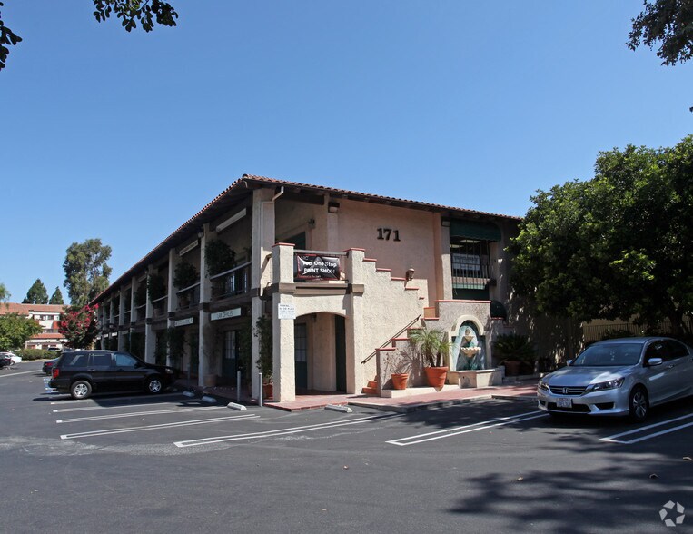 Primary Photo Of 171 E Thousand Oaks Blvd, Thousand Oaks Storefront Retail Office For Lease
