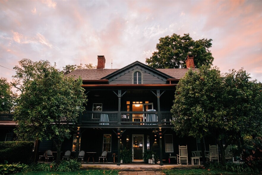 More Photos Of 967 McAfee Glenwood Rd, Glenwood Hotel For Sale