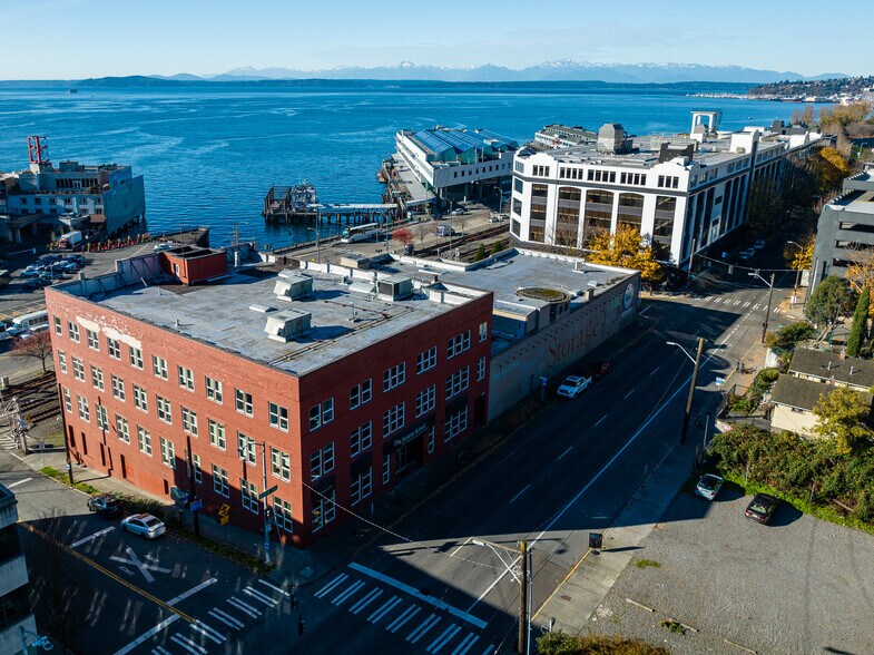 More Photos Of 2501 Elliott Ave, Seattle Loft Creative Space For Lease
