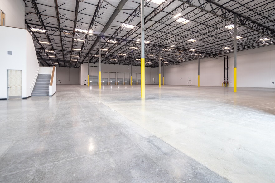 More Photos Of 18001 Main St, Carson Manufacturing For Lease
