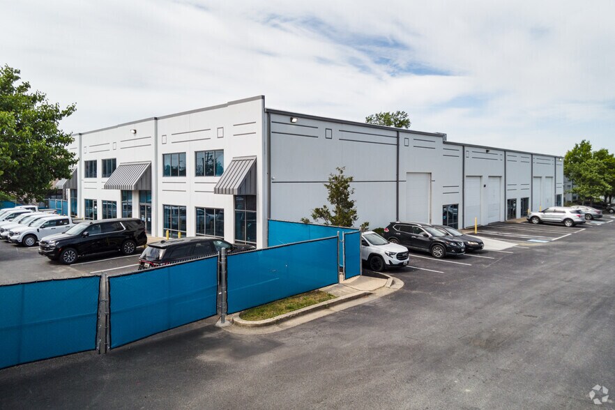 Primary Photo Of 7931-7997 Fernham Ln, Forestville Unknown For Lease