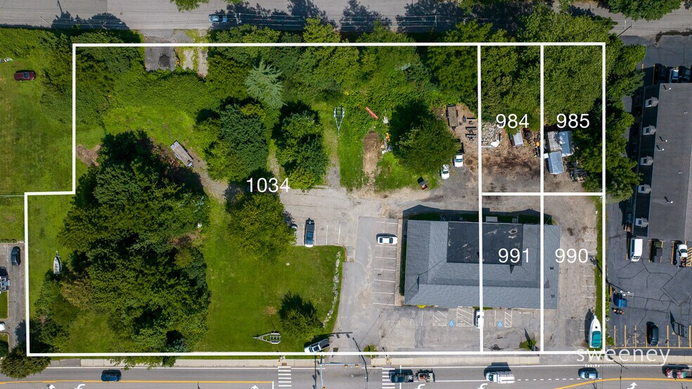 More Photos Of 500 Metacom Ave, Bristol Storefront For Sale