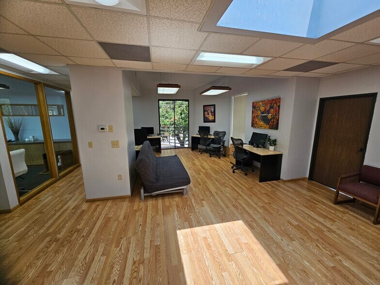 More Photos Of 2910 W Broadway, Los Angeles Office Residential For Lease