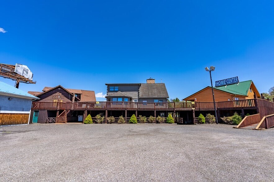 More Photos Of 235 Farmers Market Dr, Hillsville Restaurant For Sale