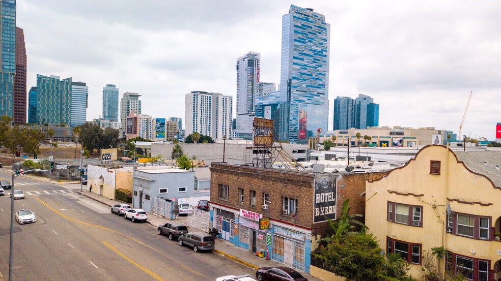 More Photos Of 1214 W 8th St, Los Angeles Apartments For Sale