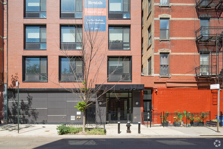 More Photos Of 751 E 6th St, New York Apartments For Lease