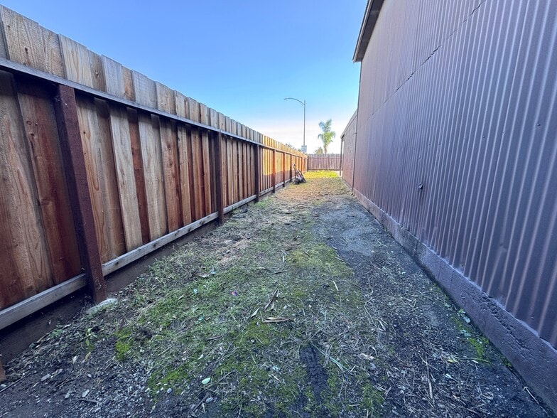 More Photos Of 270 San Jose Ave, San Jose Service For Sale