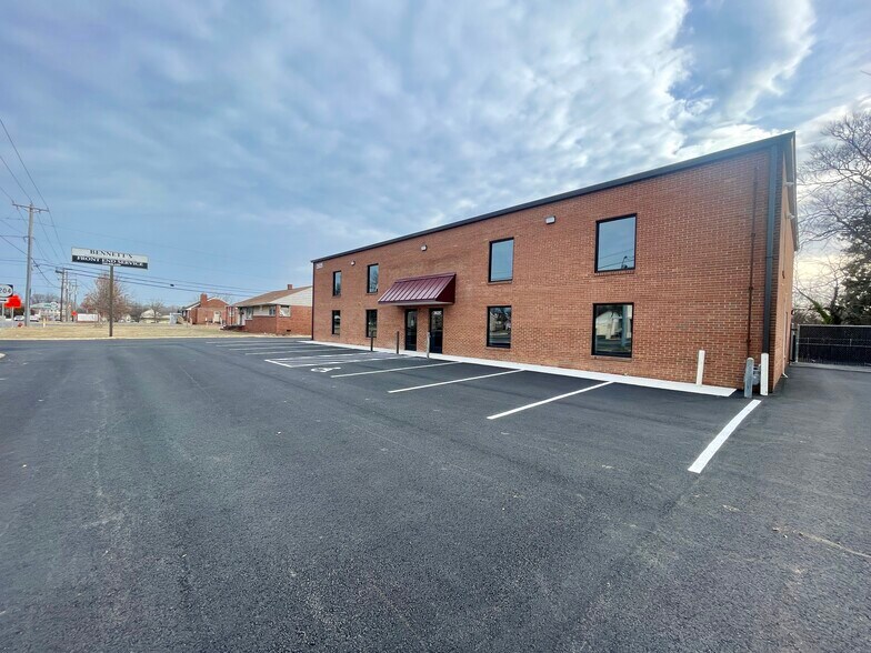 More Photos Of 3925 Lafayette Blvd, Fredericksburg Flex For Lease