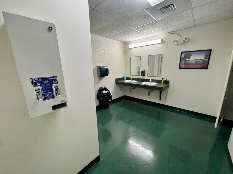 More Photos Of 19 Archertown Rd, Orford Distribution For Sale