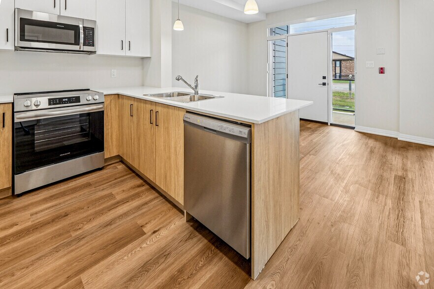 More Photos Of 600 Sunningdale Rd E, London Apartments For Sale