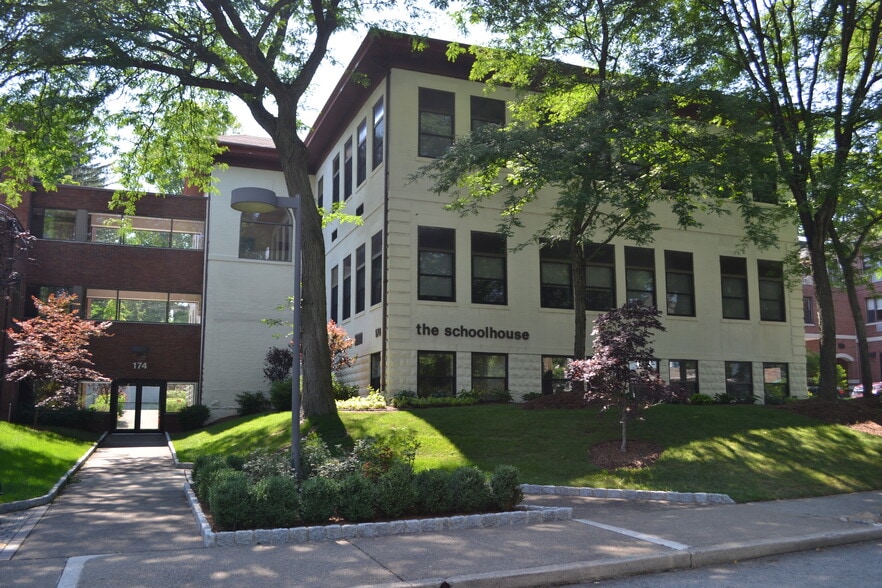 More Photos Of 174 Union St, Ridgewood Medical For Lease