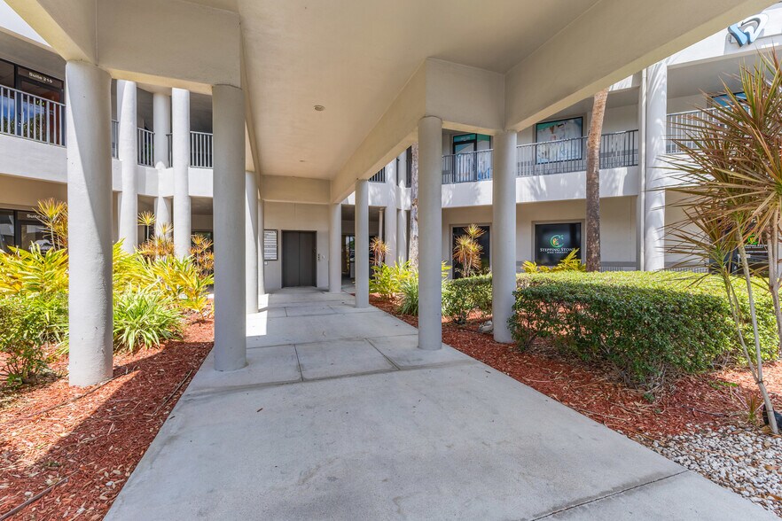 More Photos Of 28410 Bonita Crossing Blvd, Bonita Springs Unknown For Lease