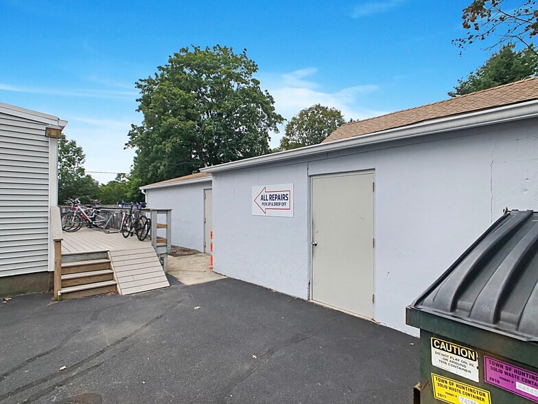 More Photos Of 270 Larkfield Rd, East Northport Storefront Retail Office For Sale