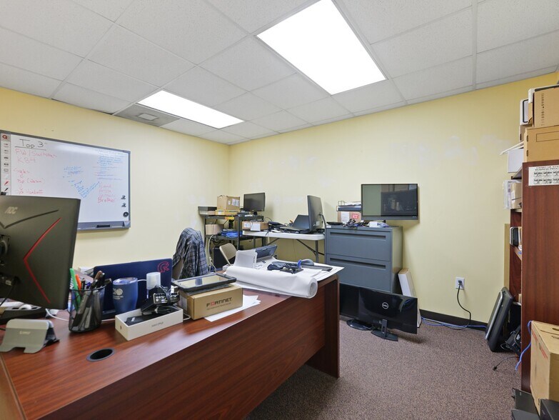 More Photos Of 2567 Athens Hwy, Gainesville Warehouse For Sale