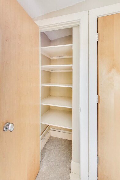 More Photos Of 1324 10th St NW, Washington Apartments For Sale