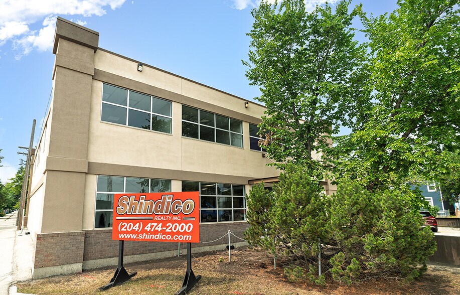 More Photos Of 399 Pembina Hwy, Winnipeg Freestanding For Lease